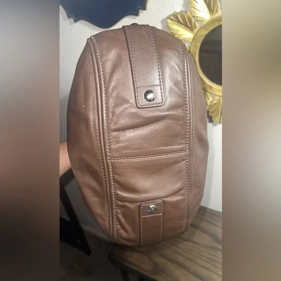 Coach Zoe Hobo Brown Shoulder Handbag - Picture 5 of 8